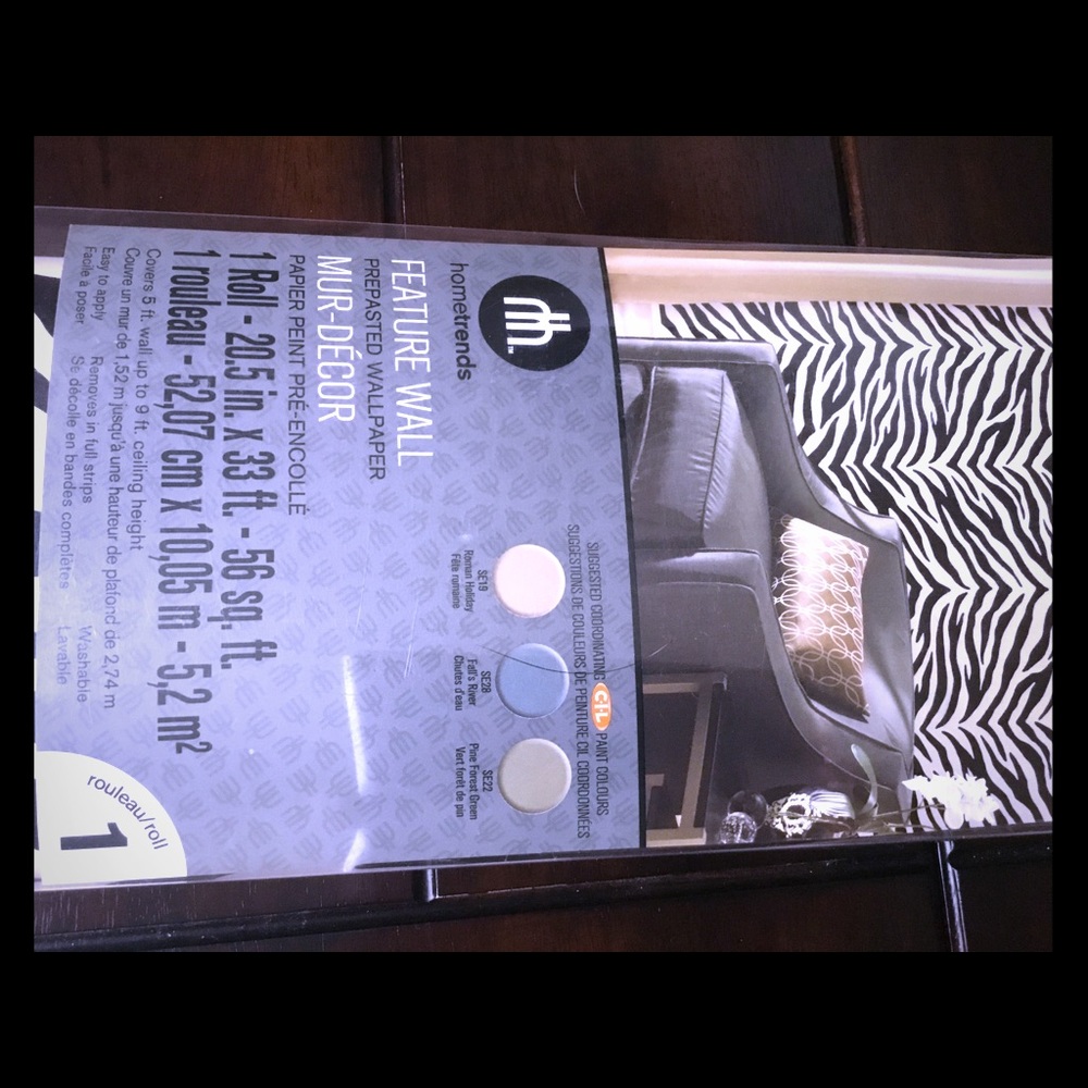 African wall paper decor